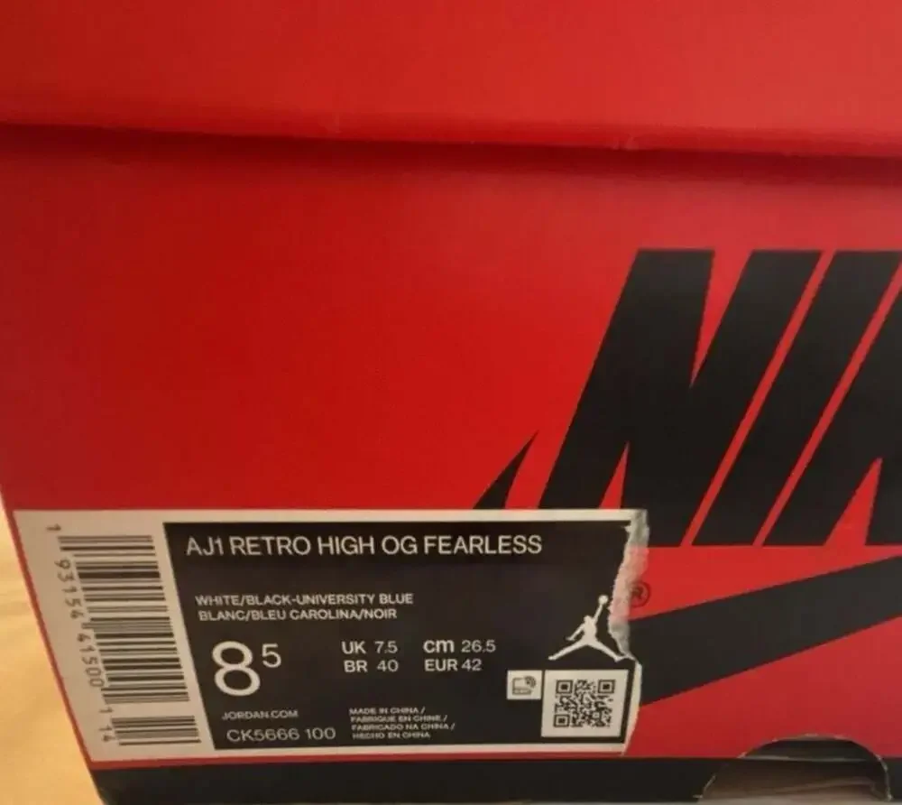 Nike Air Jordan 1 Retro High OG Fearless UNC Chicago CK5666-100